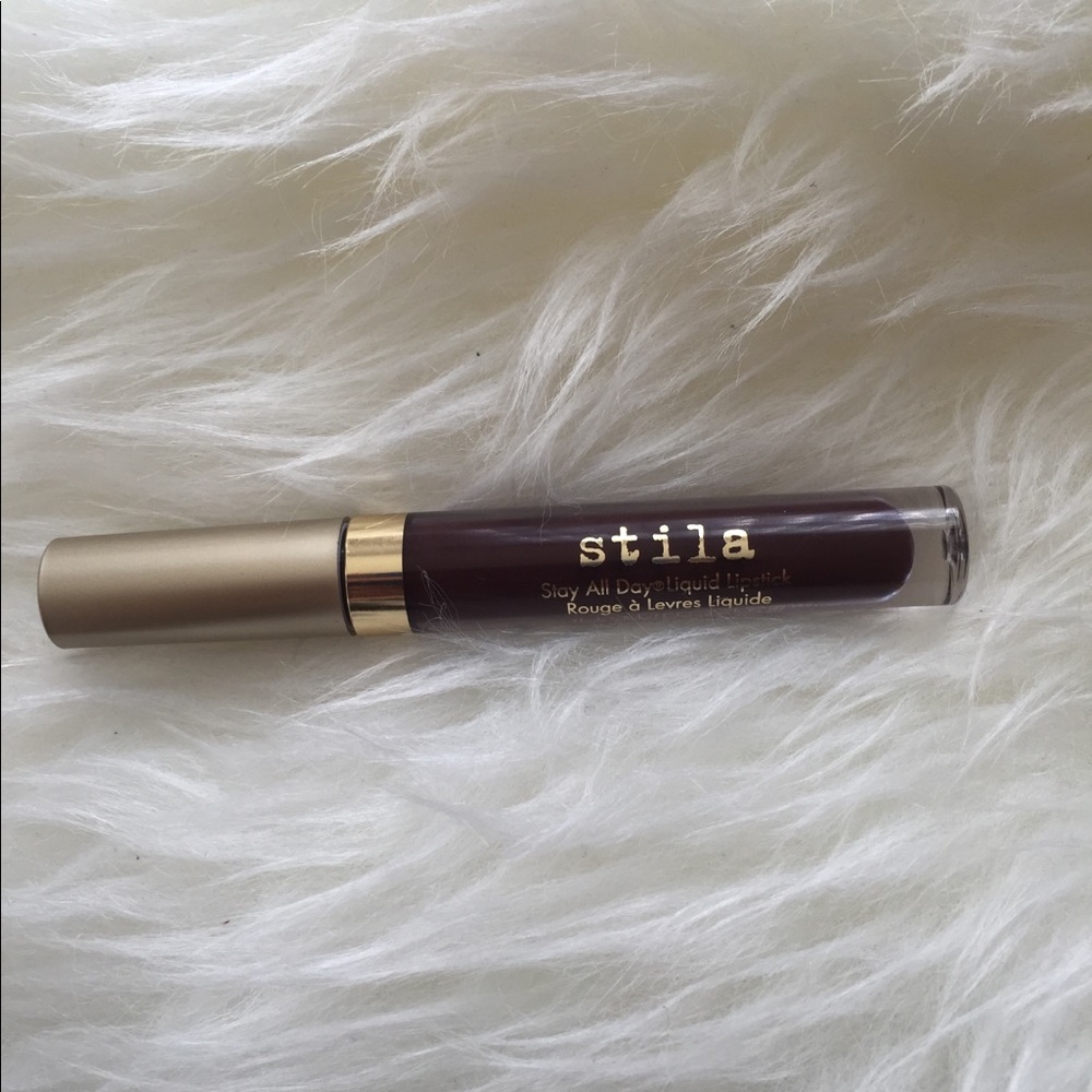Stila lipstick stay all day long